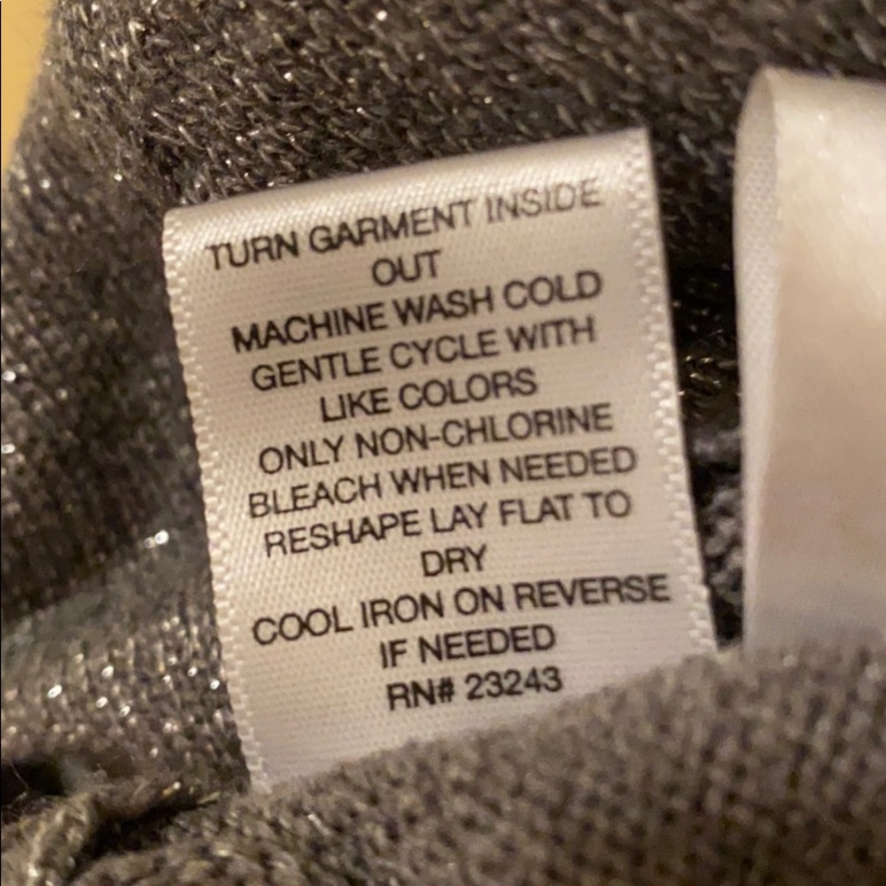 New York & Company sweater - Picture 9 of 9